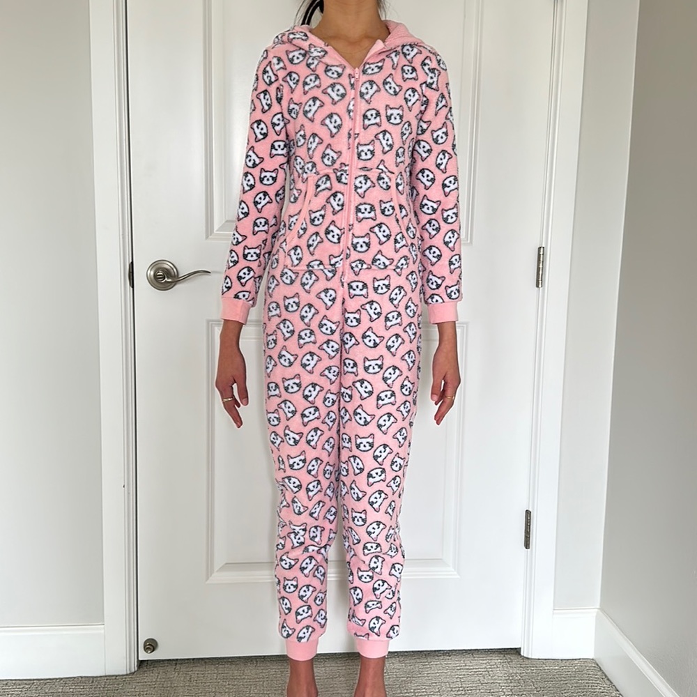 Fleece onesie, sz 11/12 Forever 21 Girls